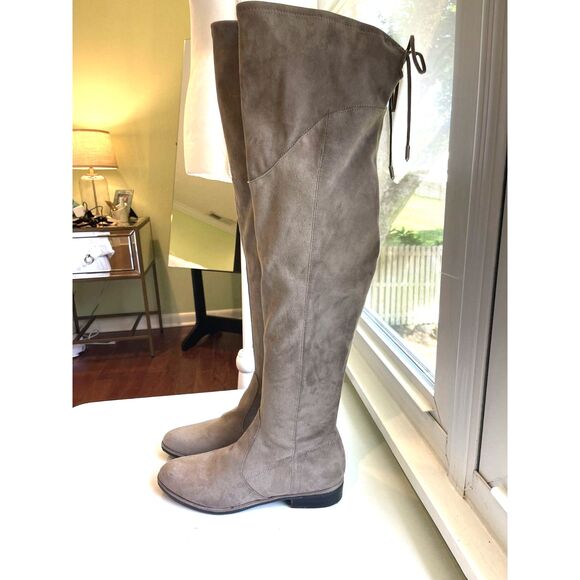 Marc Fisher Suede Boots Sz 8.5 Low Heel Rubber Soles Over the Knee Gray - Picture 1 of 14